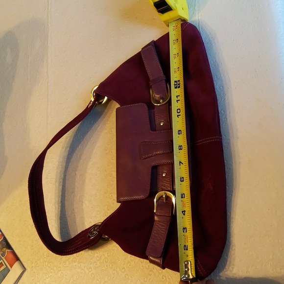 BANANA REPUBLIC MAGENTA LEATHER AND SUEDE HOBO BAG - Picture 14 of 16